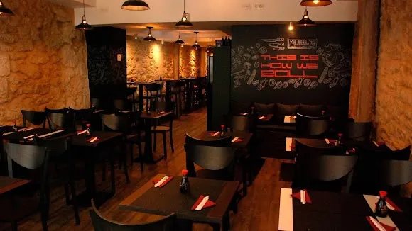 Fujiyama Sushi Bar & Asian Cuisine - A Coruna