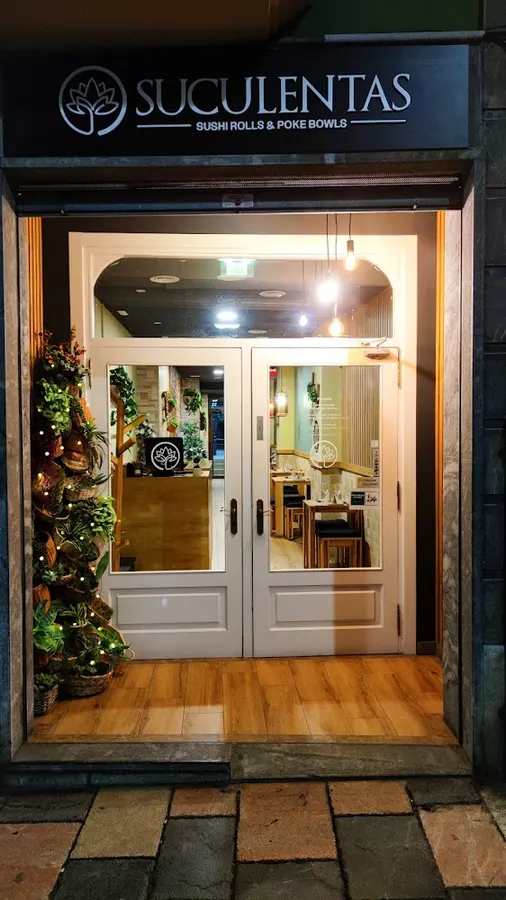 Suculentas Sushi Rolls & Poke Bowls - Avilés