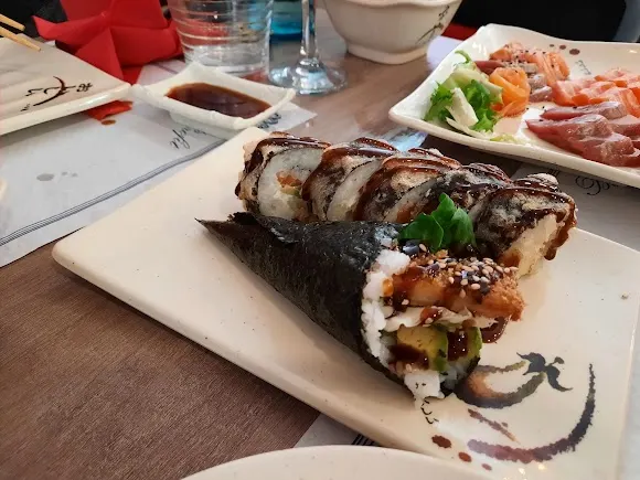 Kon'nichiwa - Restaurante japonés en Martorell