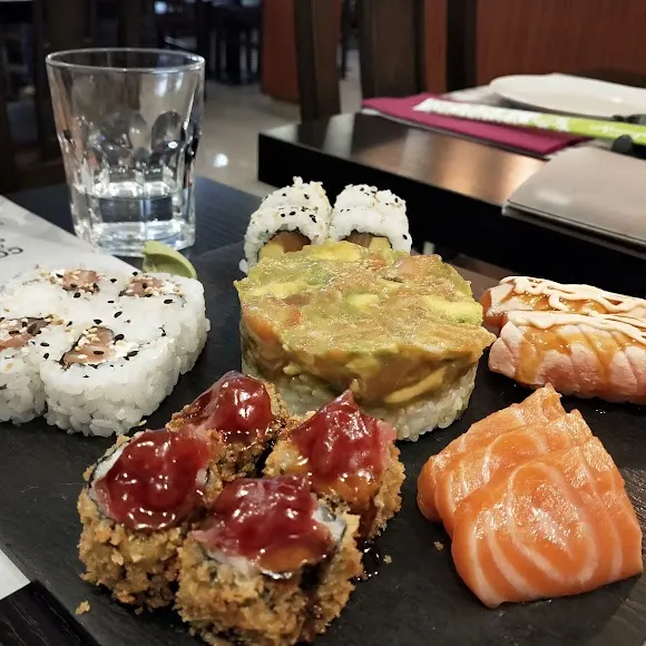 MAKIYAKI-RESTAURANTE JAPONÉS