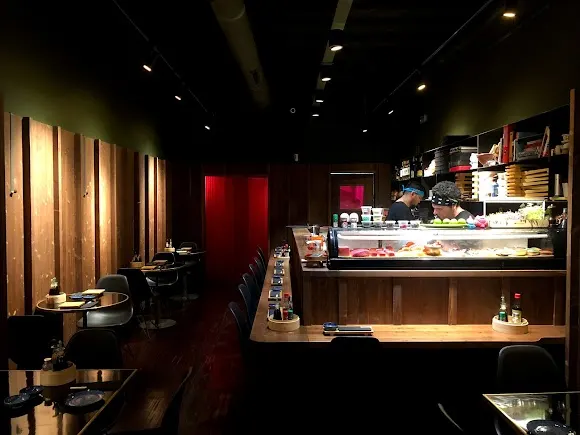 MAKO JAPANESE TAVERN ORIENTAL FOOD