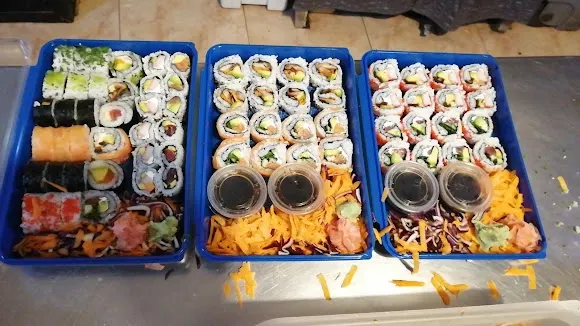 Tmaki Sushi bar