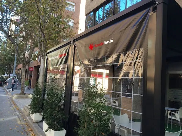 Restaurante Japonés - KAEDE