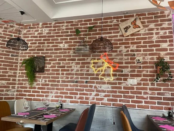 Colala Noodles & Sushi